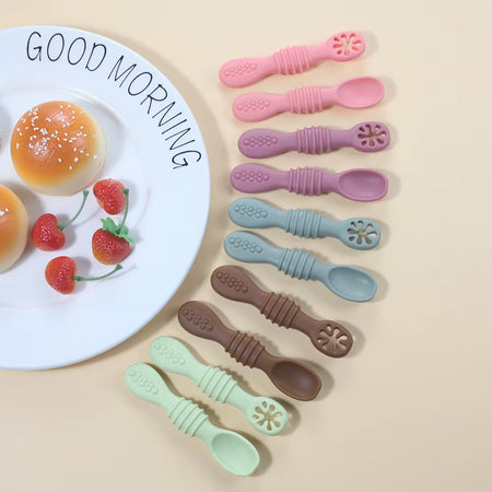 SYLEYNA BabySpoon™ — La cuillère d’apprentissage qui aide bébé à manger seul